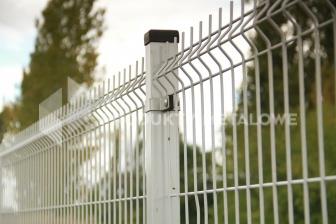 Galvanized post to panelled fence H=2600 mm